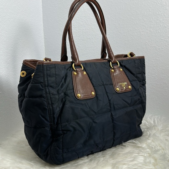 Elegant Brown Leather Women's Bag - Picture 14 of 17